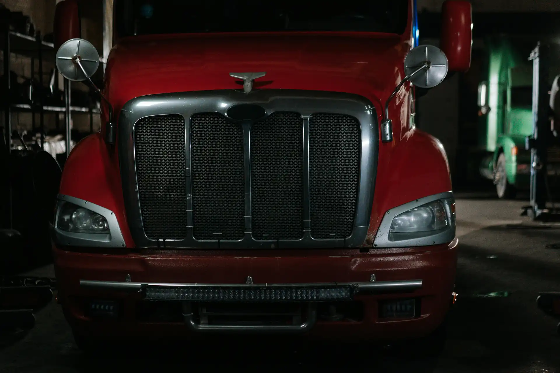 Truck repair service in Creswell, Oregon